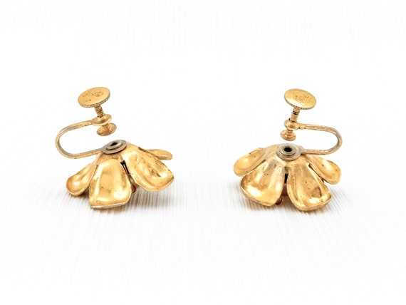 Vintage Coro Gold-Toned Flower Screw Back Earring… - image 5