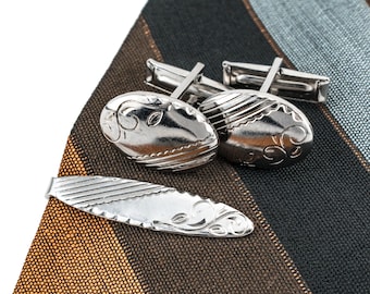 Vintage Silver-Toned Tie Clip & Cuff Link Set: Oval Shape, Engraved Flowers and Stripes, 1960s-70s