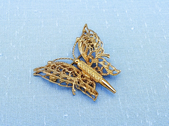 Vintage Gold-Toned Monet Butterfly Brooch With In… - image 1