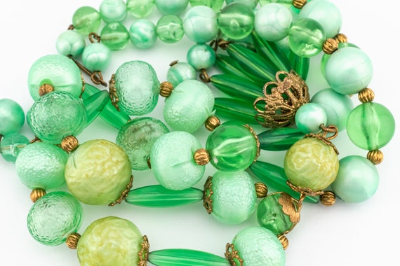 Vintage Green Tassel Necklace With Acrylic Beads … - image 6