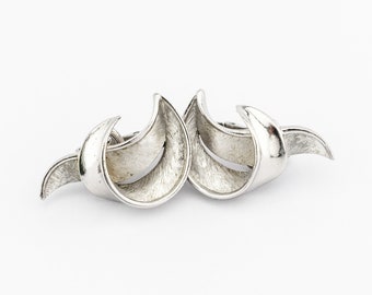 Vintage Trifari Silver-Toned Clip-On Earrings With Abstract Design and Textured Accents | 1950s or 1960s