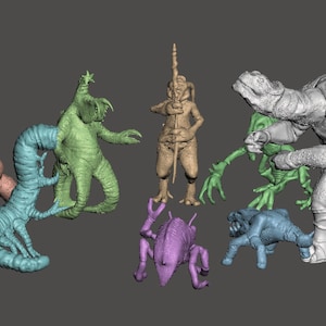 Puede incluir: Una colección de siete figuras de criaturas fantásticas, cada una con detalles y colores únicos. Las figuras están hechas de un material gris claro y están posadas en varias posiciones dinámicas. Las criaturas incluyen una criatura de color púrpura similar a un cangrejo, un humanoide verde con una cola larga, una criatura de color azul similar a un cangrejo, un humanoide marrón con una lanza, un humanoide verde con una cola larga, un humanoide marrón con una cola larga y un humanoide gris con una cola larga.