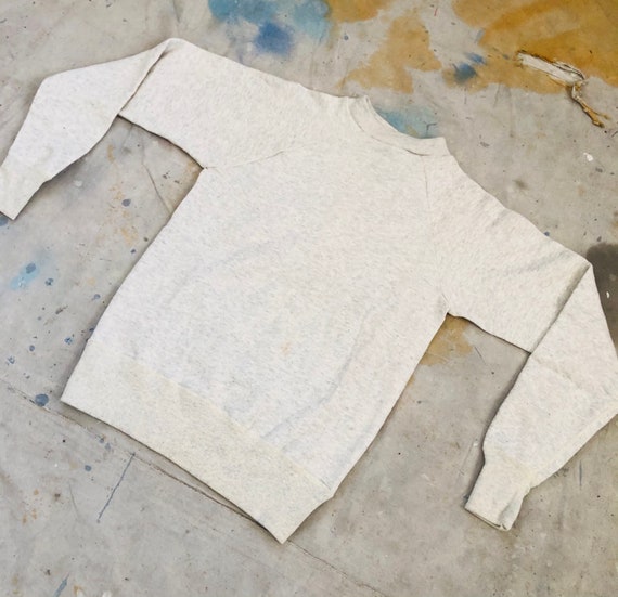 Vintage 1950s/60s Light Grey Hanesport Raglan Crew