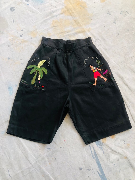 Rare Vintage 1940s Hand Embroidered Rayon Souvenir