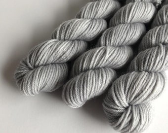 Alpaca Mohair /& Shetland Blend Shimmery Dark Gray Handspun Yarn