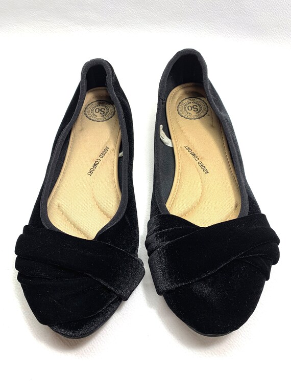 Black Velvet Shoes sz 7.5 Shoes COURTESAN shoes T… - image 2