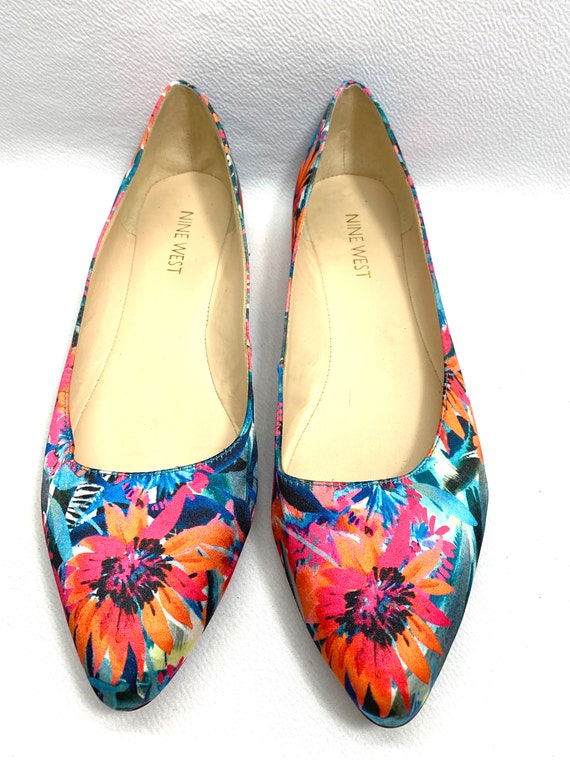 Watercolor Floral print sz 8 shoes Slippers COURT… - image 8