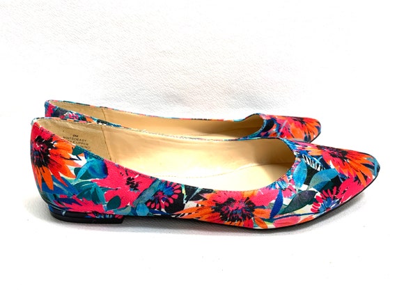 Watercolor Floral print sz 8 shoes Slippers COURT… - image 6