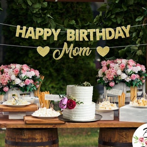 Personalisiertes Happy Birthday Mom mit Herzen-Banner, Gold-Silber-Glitzer-Schild, individuelle Girlande, Wimpelkette, kräftige und kursive Schrift, Party-Wanddekoration