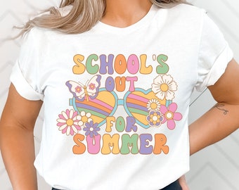 Happy Last Day of School Shirt Teacher Off Duty End of Year Teacher Apparel End of School Shirt Schools Out for Summer Retro Teacher Shirt