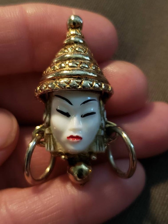 Vintage Selro Asian Women Face Brooch