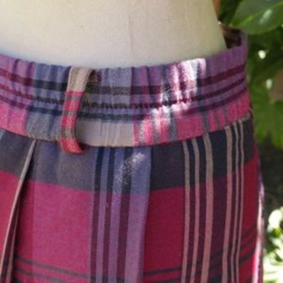Vintage High Waisted Plaid Skirt with Cute Pockets - image 5