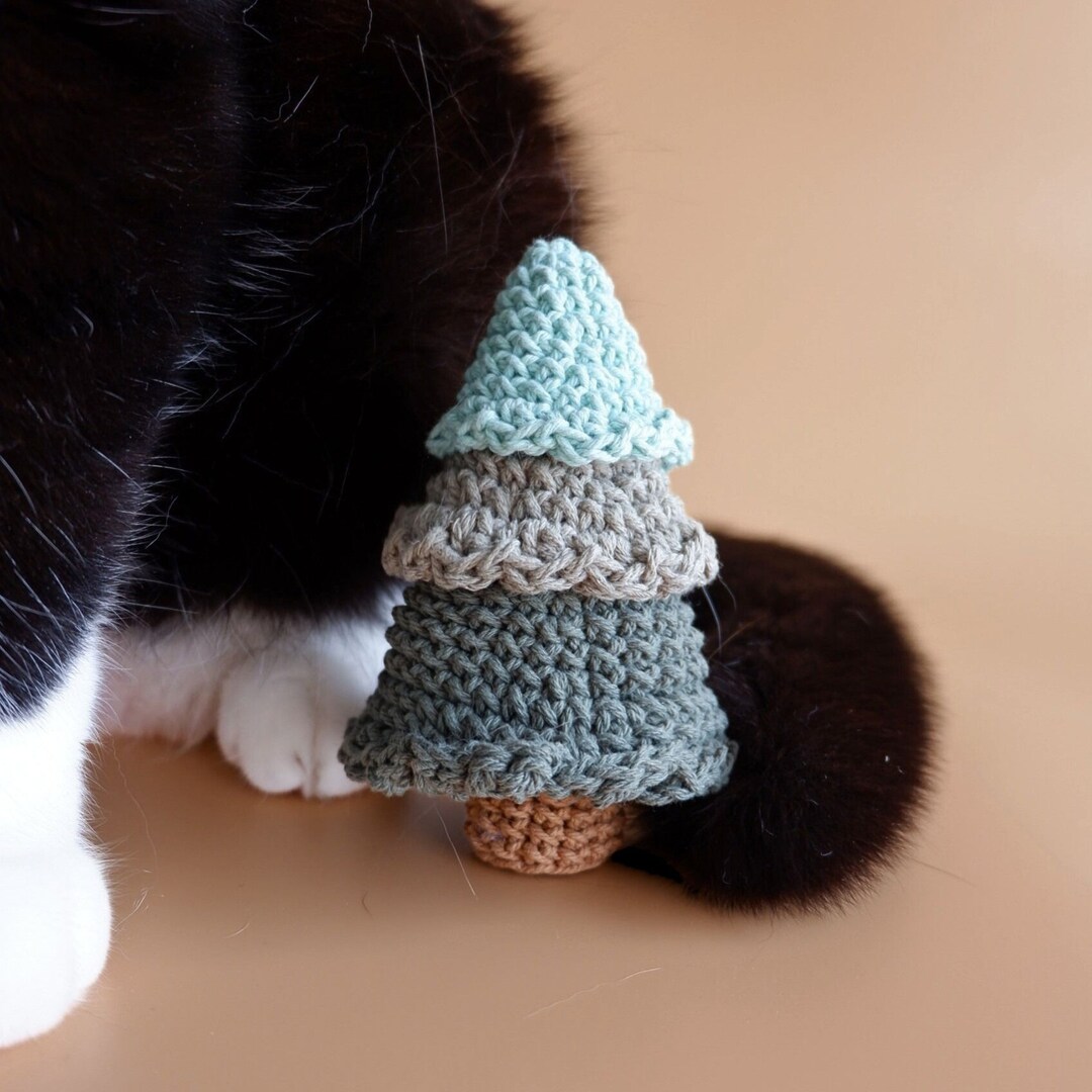 Christmas Tree Cat Toy Knitted With Bleached Rope Filled With Etsy