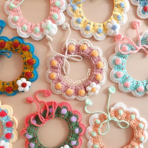 Gehaakte halsband voor huisdieren in de vorm van een volle maan, versierd met gehaakte bloemen en vastgebonden met een strik, 6 kleuren Beschikbaar voor kat en kleine hond