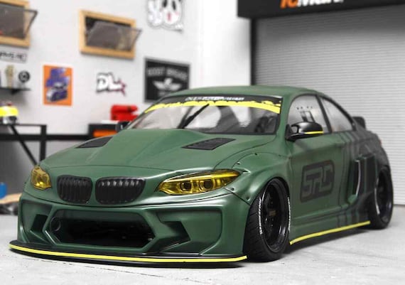 BMW M2 F22スタイル RCカーボディ 1:10スケール - 未塗装ドリフト