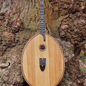 Kobza Akustische Gitarre 4 Saiten Vihuela Ukrainische Folklore Traditionelles Instrument Laute Vintage