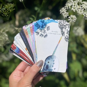 CARTAS ORACLE ~ Linda caixa com 55 cartas em uma bolsa de veludo ~ Blooming Lovelies da Zeppelinmoon - Nova edição limitada!