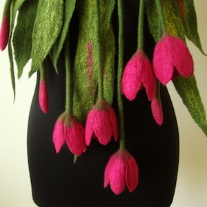 Felt flower scarf tulips, Women organic scarf, Eco friendly gifts, Felt flower bouquet, felt necklace