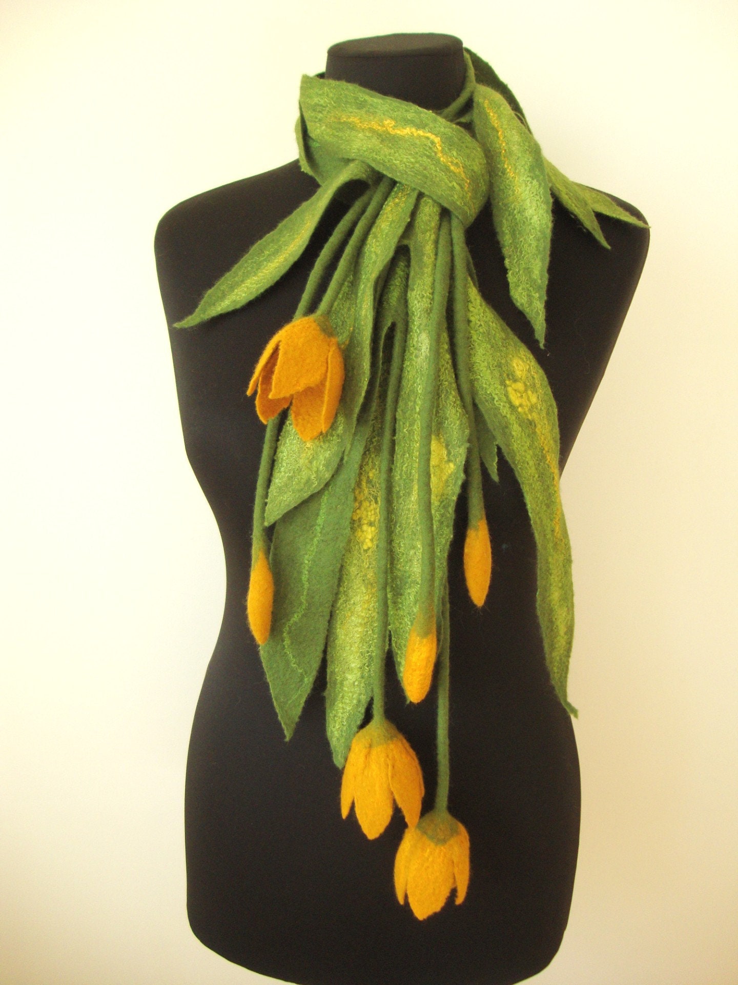 TheWonderlandofWool Green Felt Flower Scarf Woman with Yellow Flowers Tulips Necklace Scarf Wool Lariat Scarf Handwoven Textile Jewelry Felt Flower Bouquet TheWonderlandofWool Green Felt Flower Scarf Woman with Yellow Flowers Tulips Necklace Scarf Wool Lariat Scarf Handwoven Textile Jewelry Felt Flower Bouquet