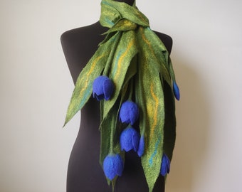 Green felted flower scarf lariat with blue tulips, Handmade flowers jewelry for women, Felt flower bouquet, best gift for Mother