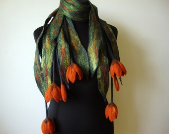 Light flower scarf women gift Wool necklace lariat Felted scarf handmade with terracotta tulips Textile necklace Felt flower bouquet