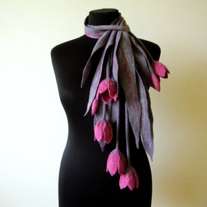 Felted Wool Scarf Necklace: Gray Lariat with Pink Tulip Flowers