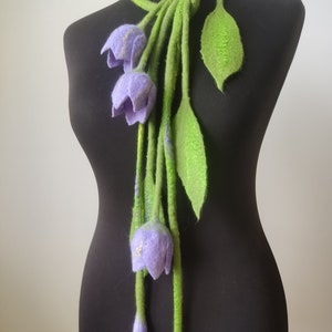 Green wool felted necklace-Botanical Boho Fiber Art – Nature-Inspired Gift for Her