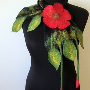 Best gift for woman Green felt flower scarf Wool charm scarf Warm extravagance scarf with red flowers