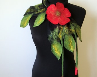 Best gift for woman Green felt flower scarf Wool charm scarf Warm extravagance scarf with red flowers