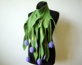 Green felted flower scarf lariat with lilac tulips Textile necklace Wool scarf women Felt flower bouquet Gift for women Elegant necklace