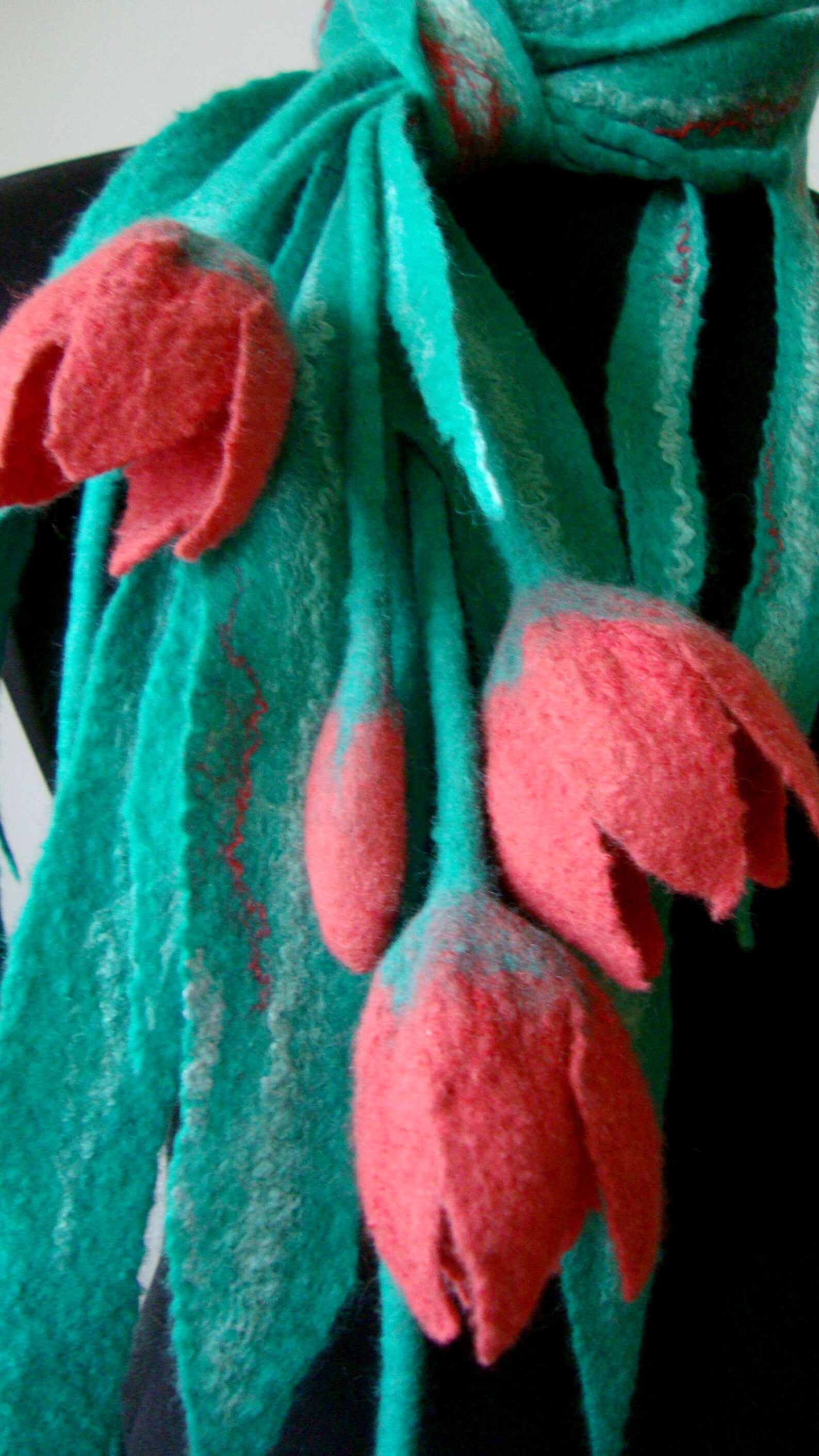 Wool Felted Flowers Scarf Lariat With Tulips Scarf Felt Etsy