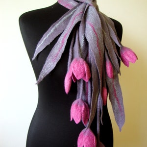 Gray wool felted necklace lariat Light flower scarf women gift Scarf with tulip flowers Best gift for woman