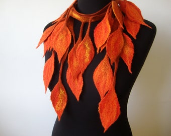 Autumn leaves felt necklace women, Fall accessory, Felted garland, felt leaves scarf,scarf fall collors, terracotta scarf