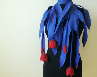 Blue felted flower scarf lariat with red tulips Elegant textile necklace Floral scarf with tulips Thewonderlandofwool