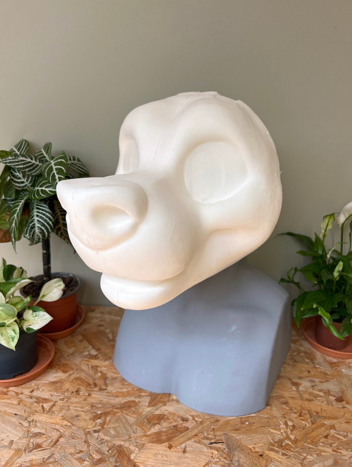 Toony Canine Foam Base