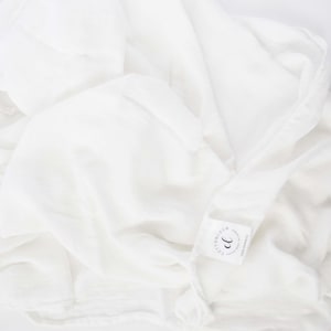 Muslin Baby Blanket, White Baby Blanket, Bamboo Blanket, Muslin Swaddle Blanket, Unisex Swaddle, Baby Swaddle, White Blanket, Baby Swaddle