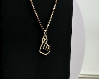 14k Solid Gold Dainty Finger Heart Necklace, Minimal Korean Love K-Pop Necklace, Tiny KPOP Necklace, Very Small Real 14k Solid Gold Jewelry