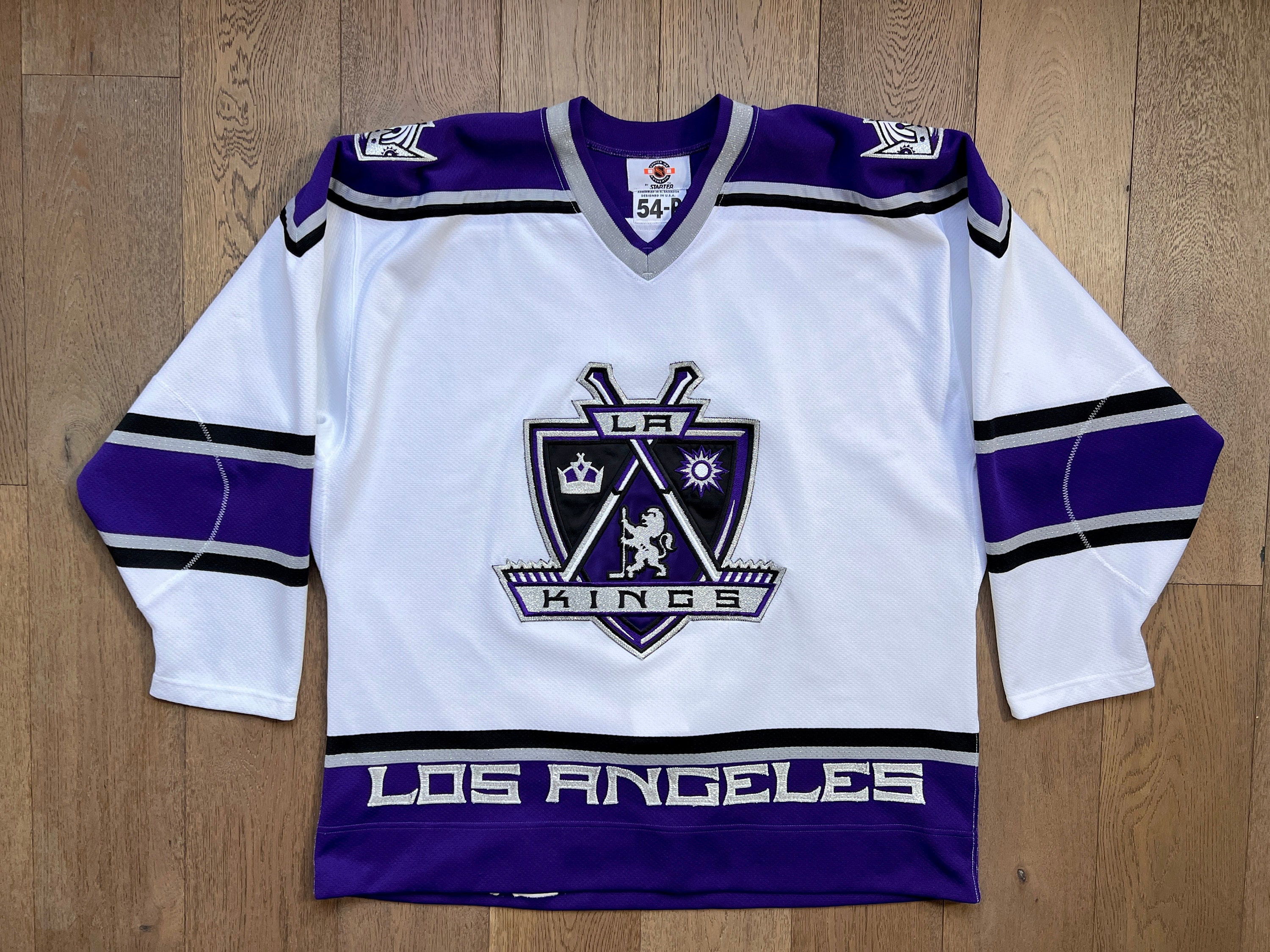 Los Angeles Kings Center Ice CCM Maska Fight Strap Hockey