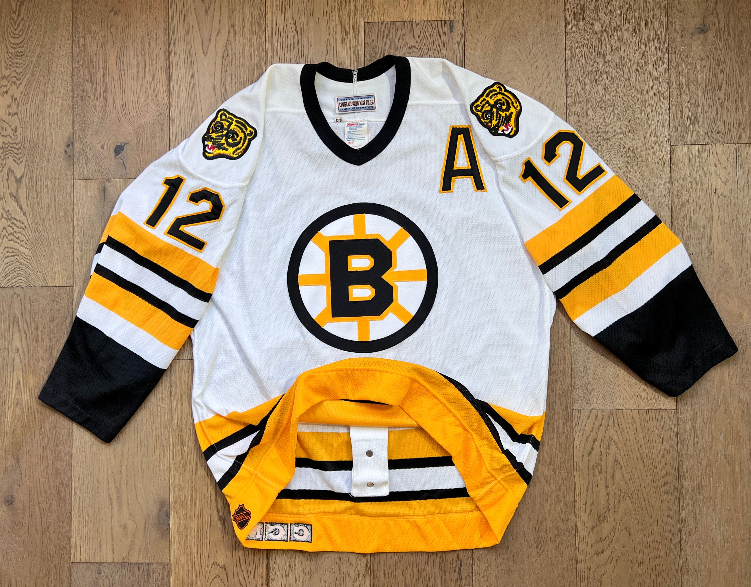 Boston Bruins T Shirt Men Medium Adult Yellow NHL Hockey Reebok Long Sleeve  USA