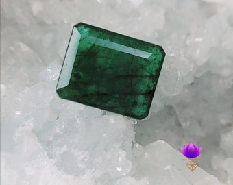 Natural Emerald | Emerald Cut | 14X10.8X4.4MM | 5.92 Carat | Untreated | Translucent