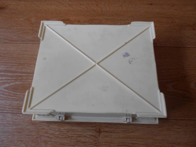 Old Soviet carbolitic box for small things THE USSR.
