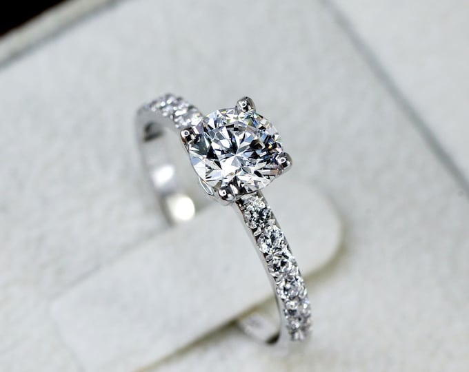 2 Carat D VS2 Women's Diamond Engagement Ring Round Cut 14K White Gold