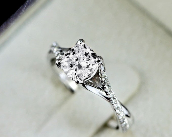 3 Carat D VS2 Women's Diamond Engagement Ring Cushion Cut 14K White Gold