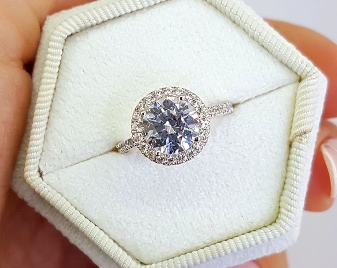 1 Carat, Diamond Ring, Engagement Ring, Halo Deisgn, Dainty Design, Bridal Ring, Round Diamond, Solid White Gold, Natural Diamond