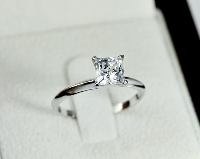 0.30 CT Jewelry Princess Cut Diamond Engagement Ring 14K White Gold H/VS2