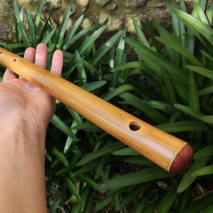 Exotic Meditative Minor Pentatonic Bamboo Flute in the key of low E4 440. Oriental Zen Buddhist inspired flute with a Minor Pentatonic scale