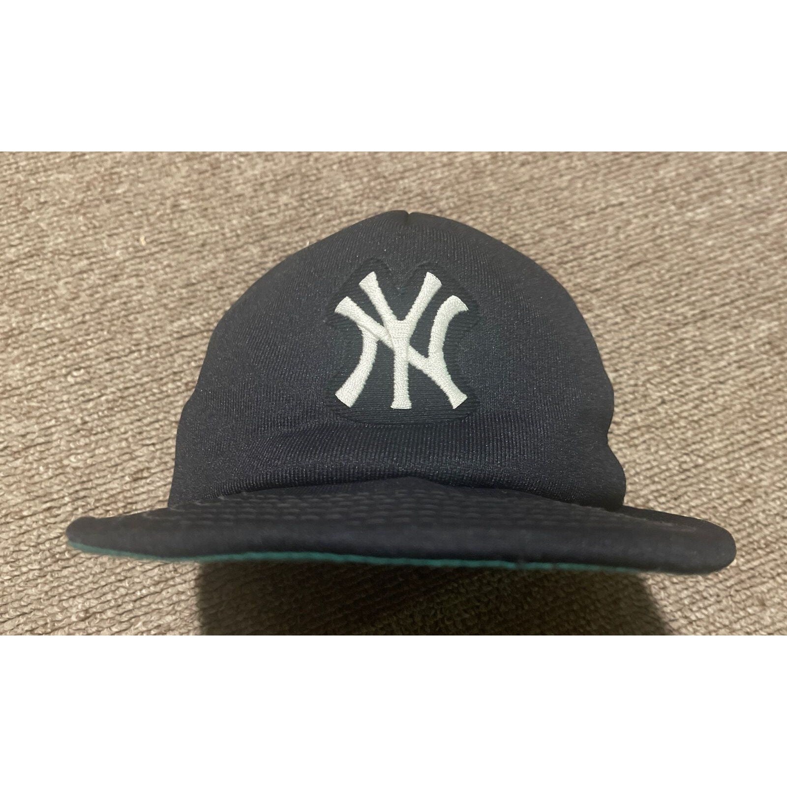 Vintage 80s New York Yankees MLB New Era Pro Model Dupont