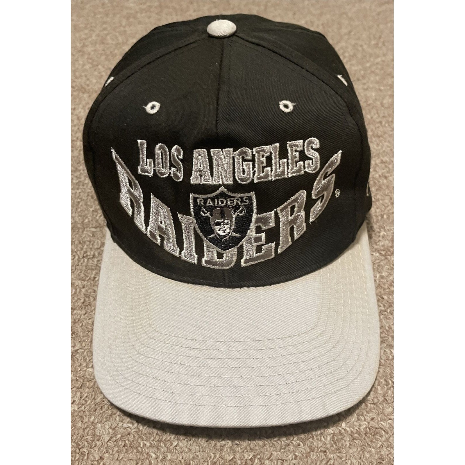Oakland Raiders Vintage 90s Logo Athletic NFL SnapBack Hat