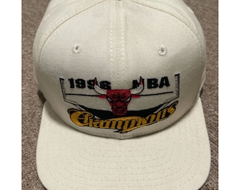 Vintage 1996 NBA Championship Chicago  Bulls Snapback Hat Cap New Era NWT USA