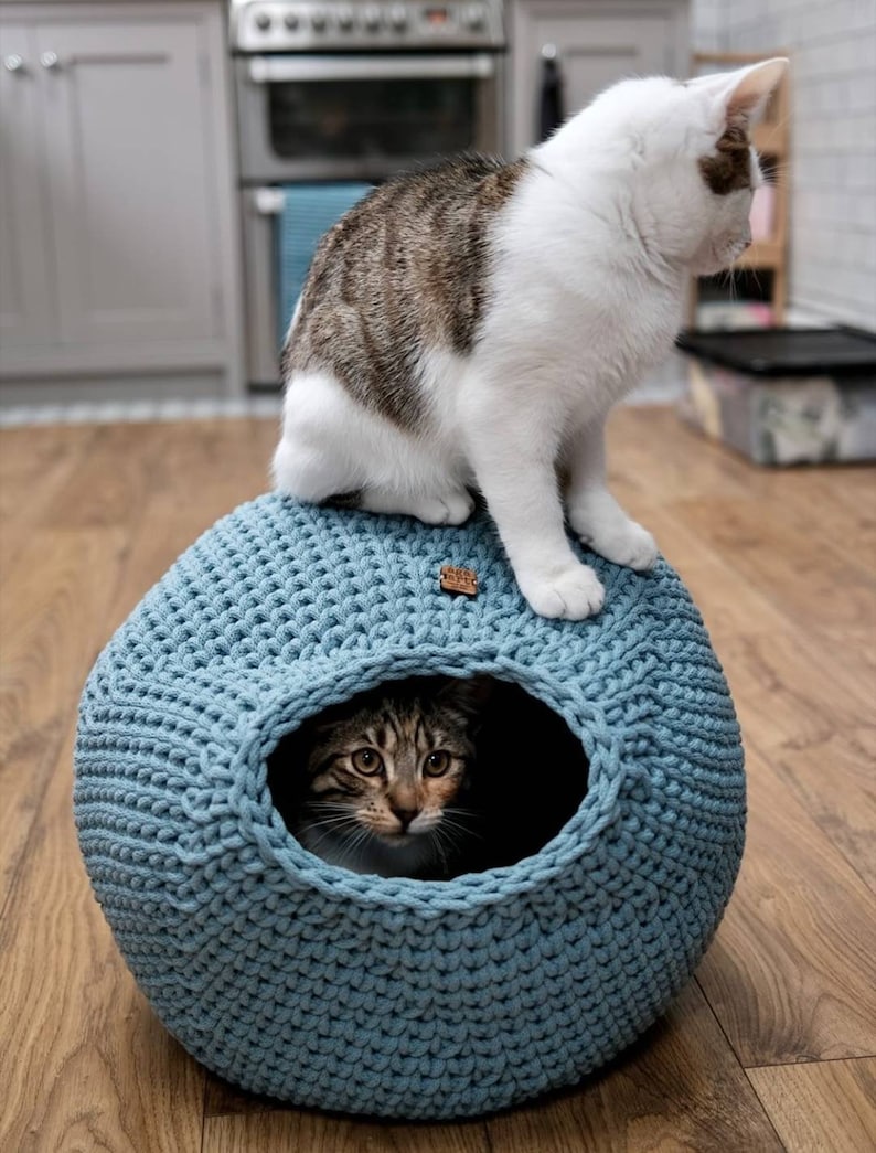 CAT CAVE, cesta para gatos de cordón de algodón, acurrucado para gatos de ganchillo, cama para gatos hecha a mano imagen 3